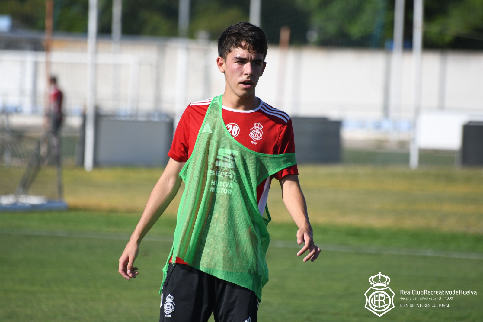 Jose Mari ejercitándose con el Recre.