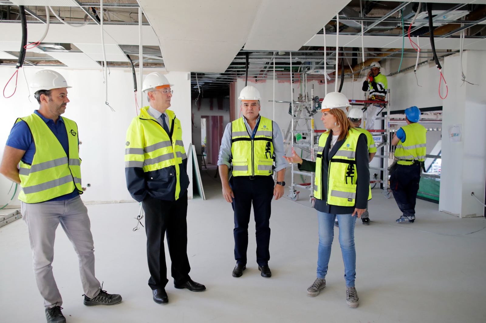Visita de Pilar Miranda a la nueva Terminal.