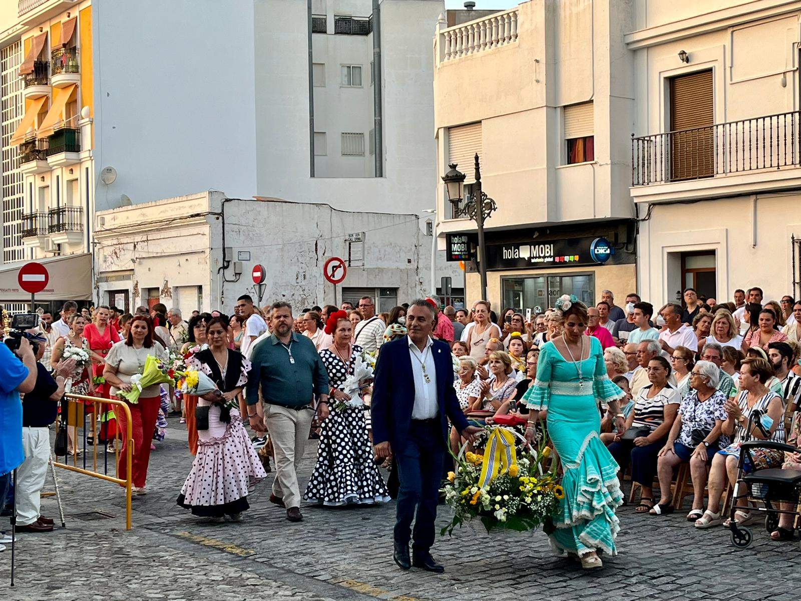 El alcalde y la concejala de festejos presidian la representacion institucional