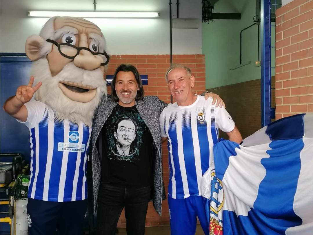 Manuel González con compañeros