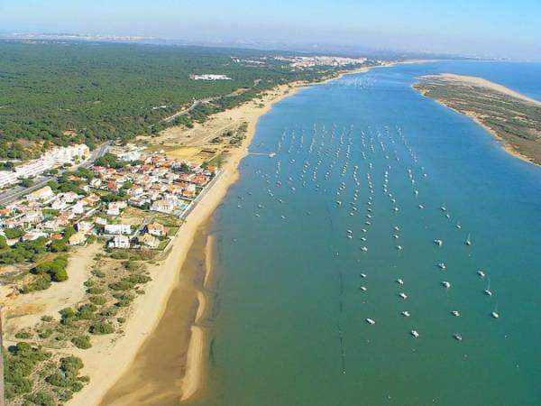 Playa de El Rompido y Flecha de El Rompido | Hoteles.net