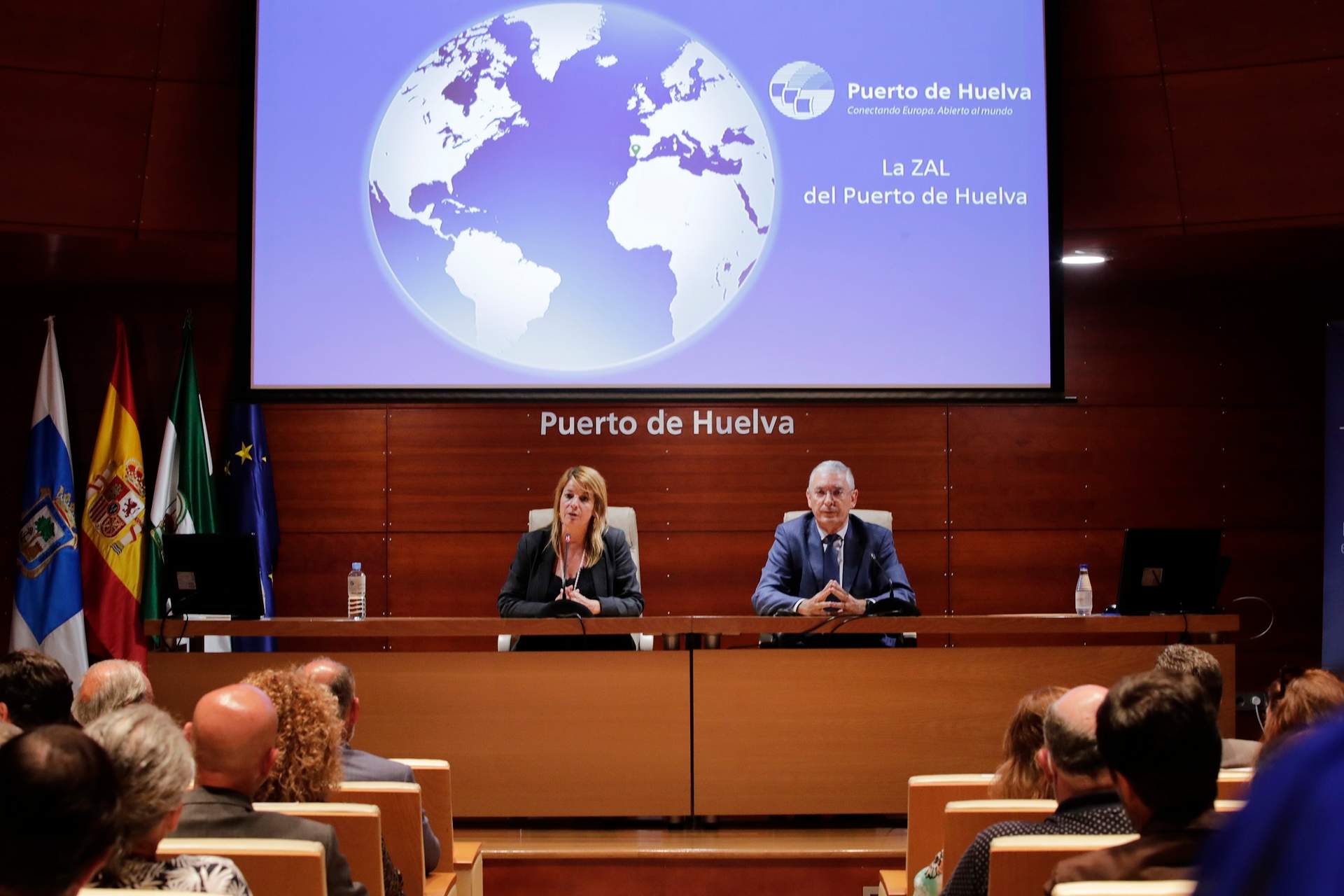 La presidenta del Puerto, Pilar Miranda, durante la presentación.