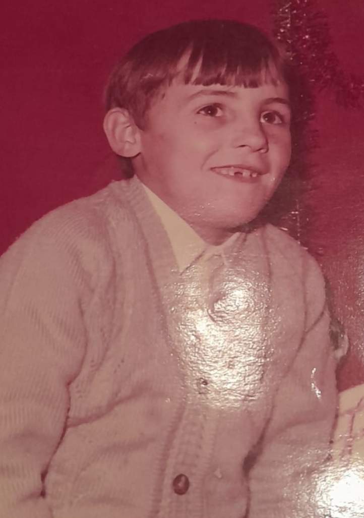 Nuestro protagonista, de pequeño.