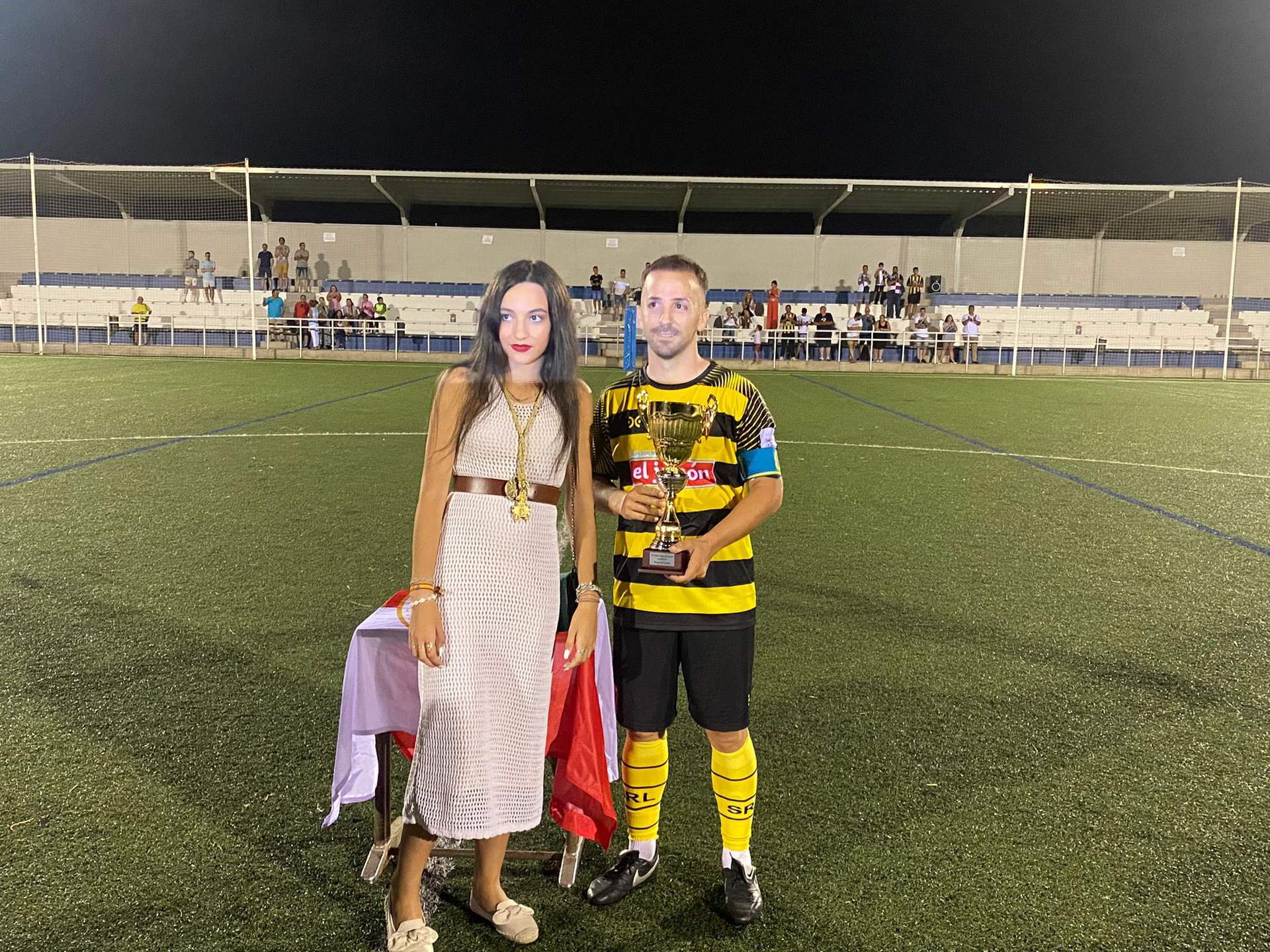 El San Roque se llevó el trofeo en Rociana.