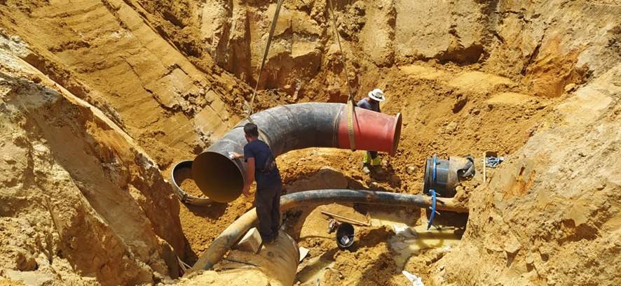 Obras de canalización para prevenir pérdidas de agua en Palos.