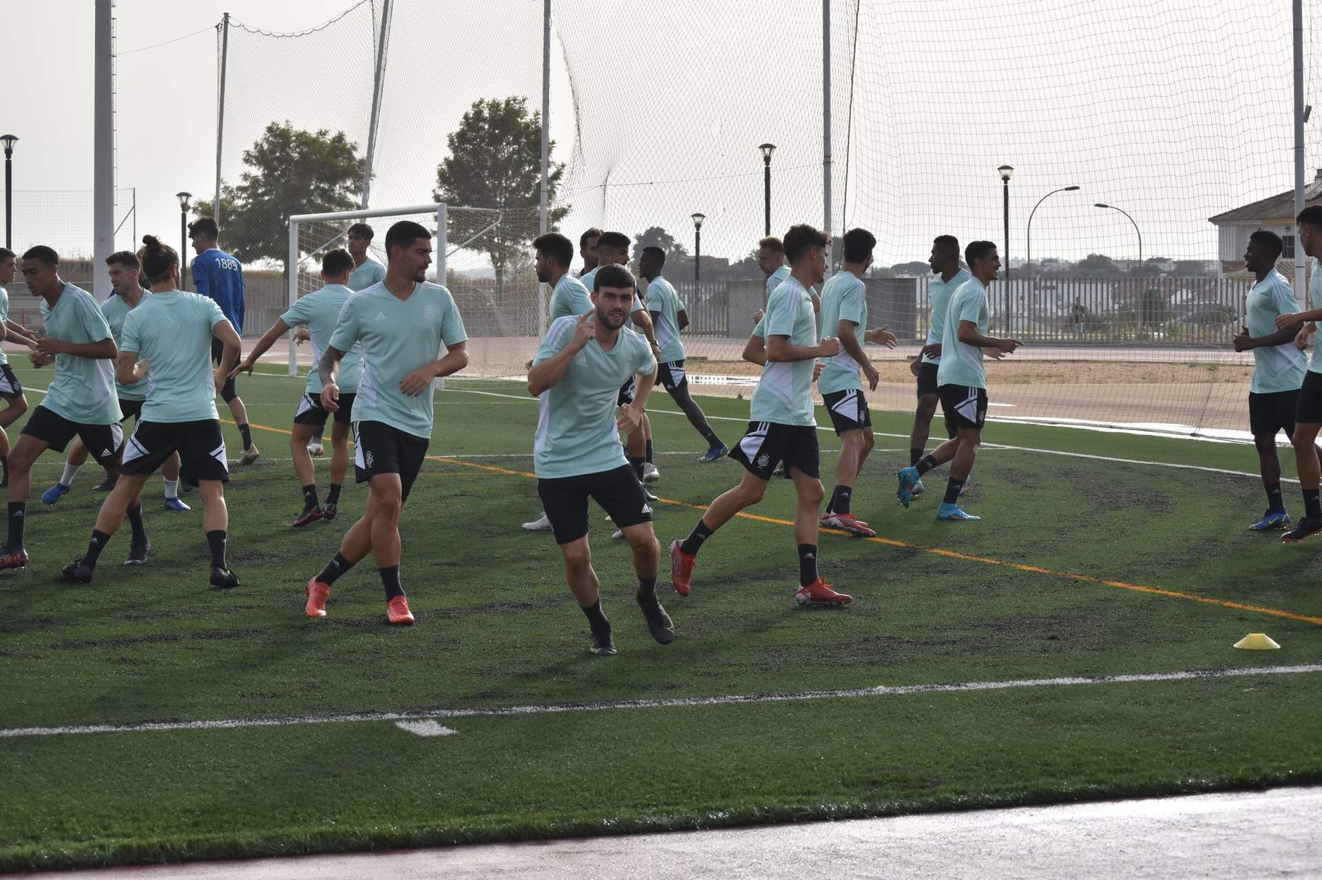 El Recre entrenando en Cartaya.