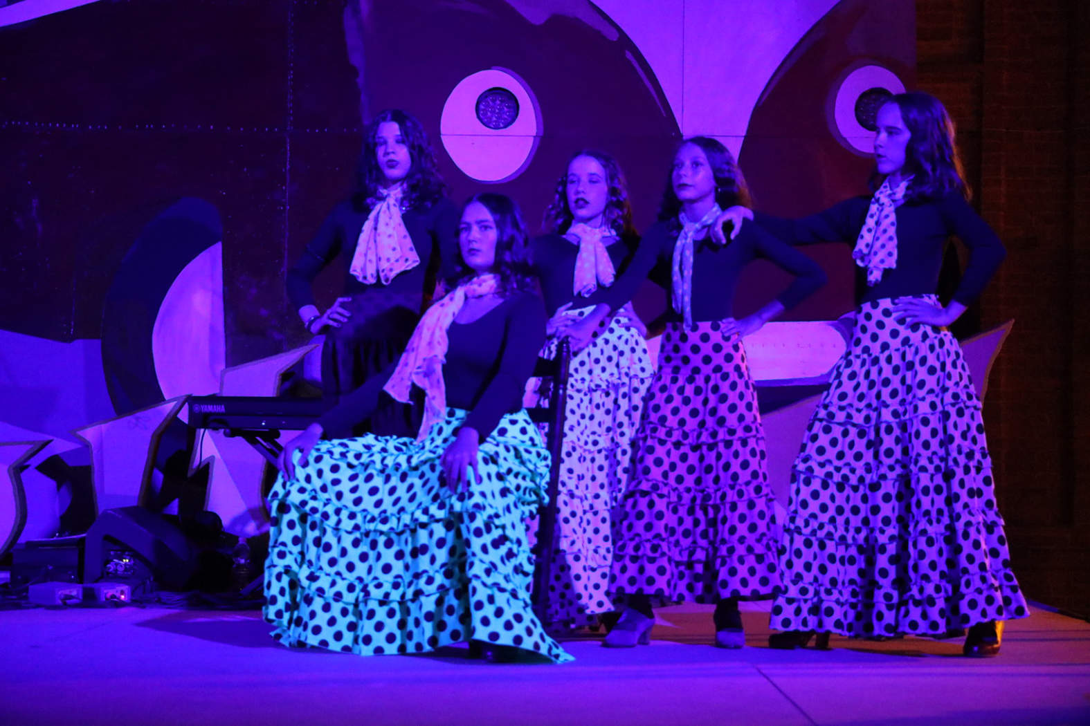 Los bailes flamencos presidieron la portada del Ayuntamiento