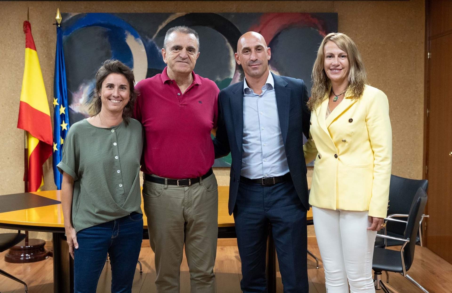 Acuerdo histórico CSD-RFEF para la profesionalización del arbitraje femenino