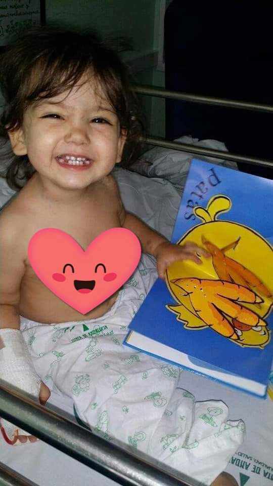 Ainara, después de someterse a la primera transfusión de sangre.