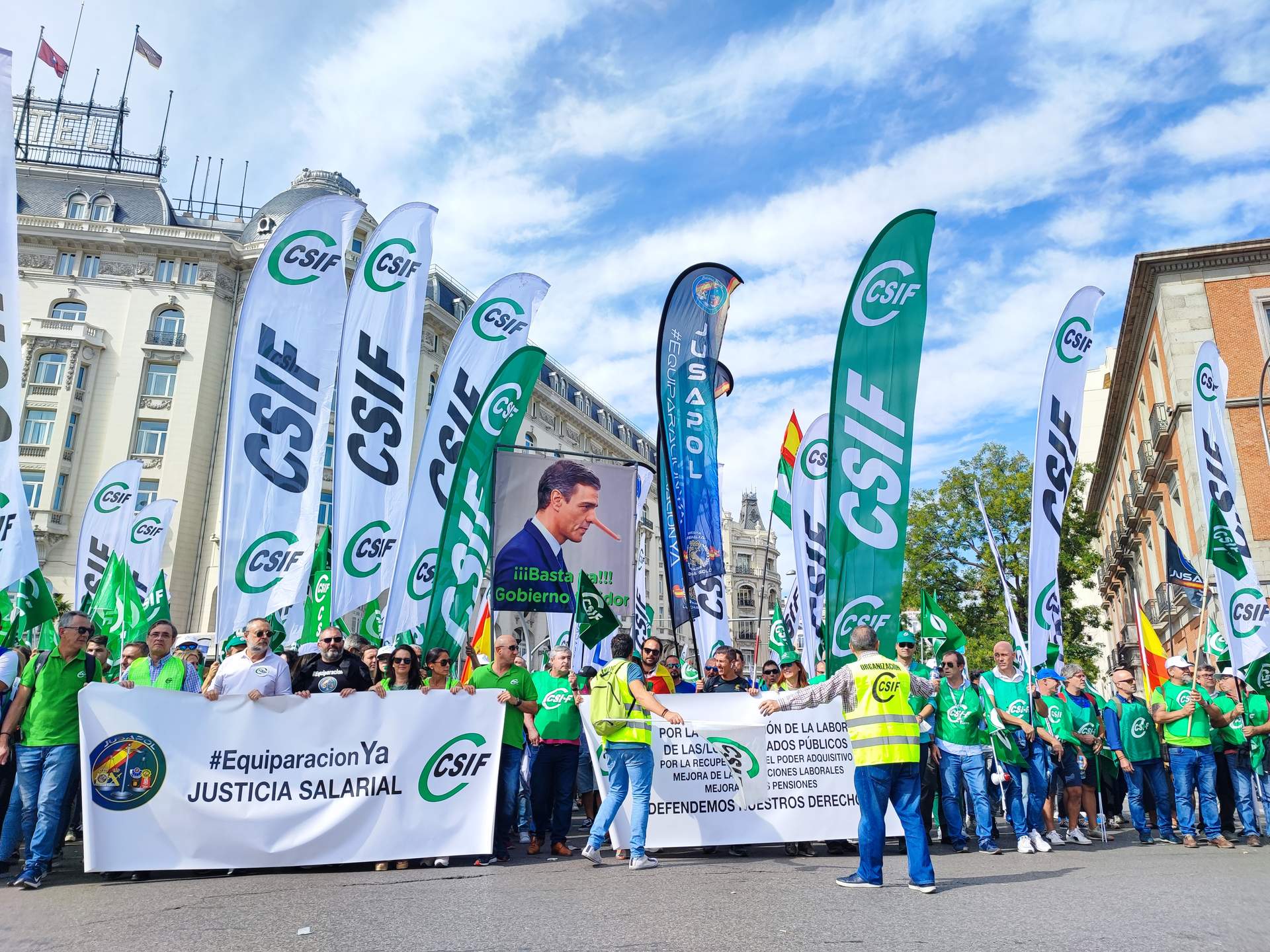 Manifestación en Madrid donde se han movilizado más de 1.500 onubenses