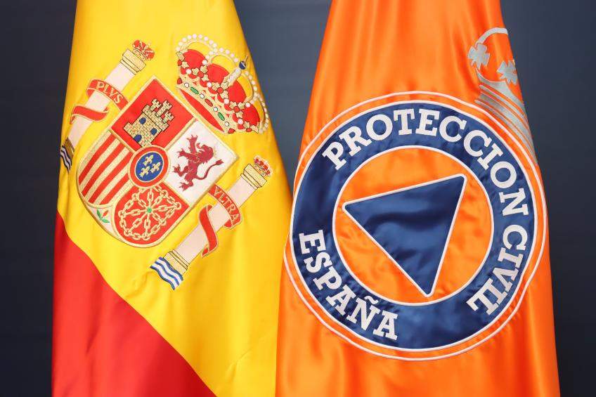 Bandera de España y Protección Civil, en el mensaje Es-Alert