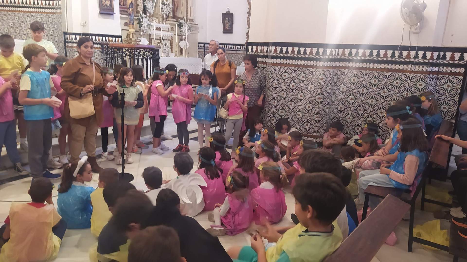 En Beas multitud de público descubre esta fiesta