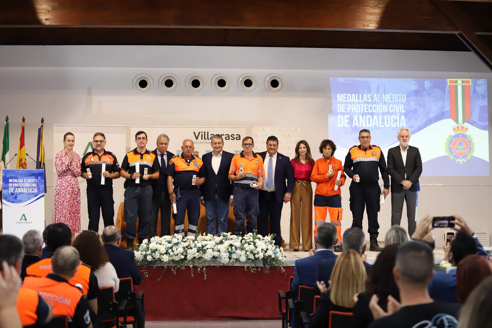 Acto celebrado en Villarrasa junto a voluntarios de Protección Civil.