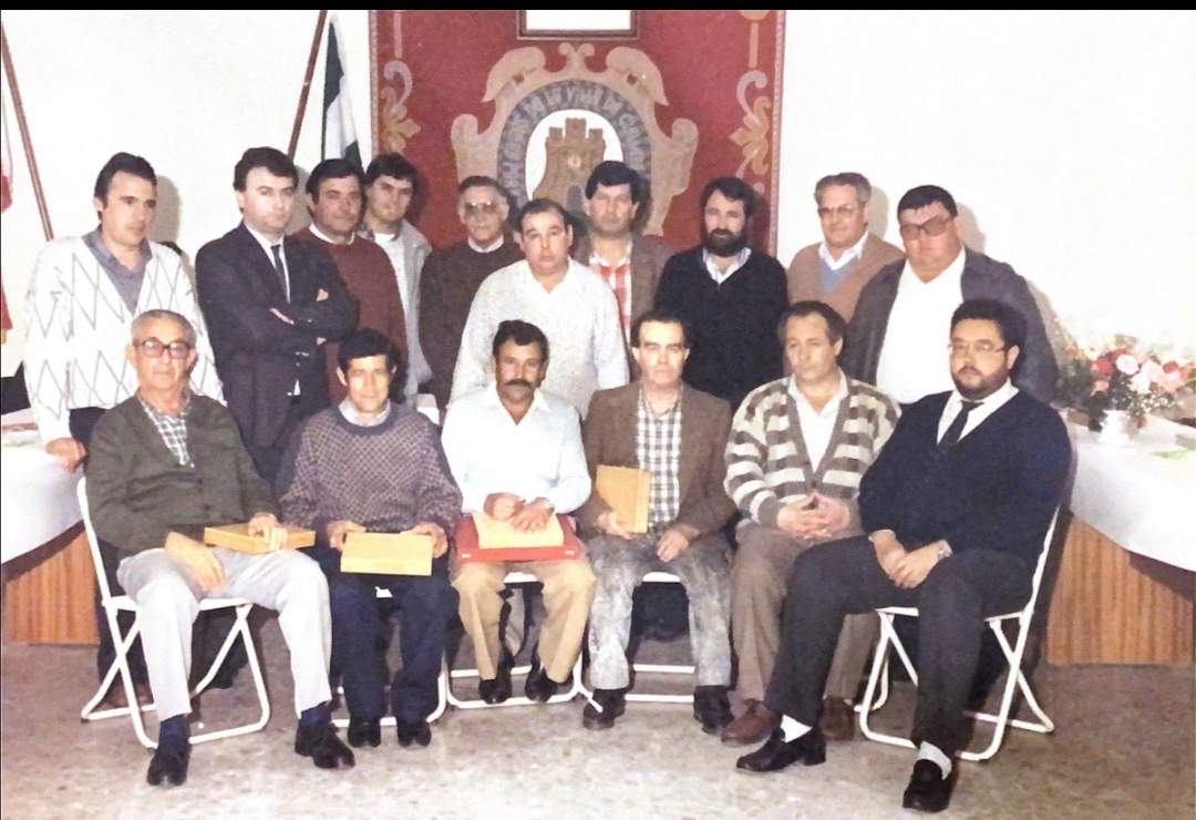 JUnto a sus compañeros