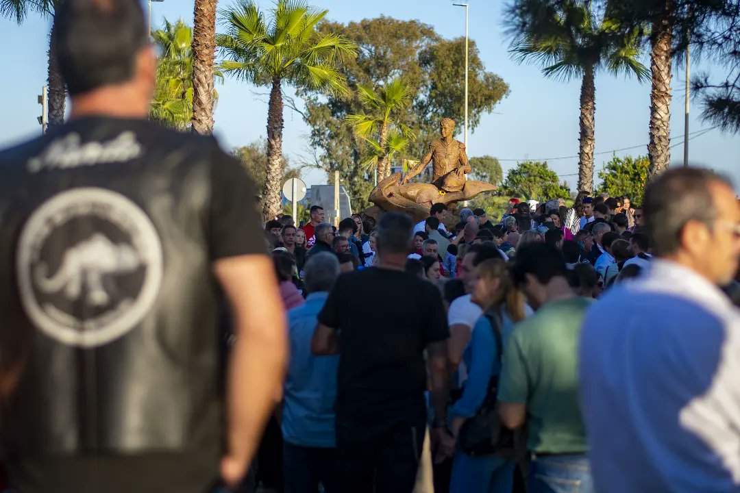 Numeroso público arropó a la familia.