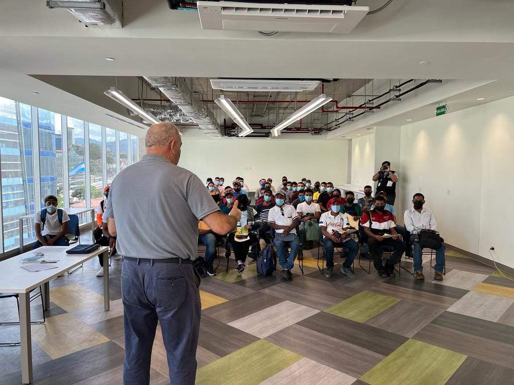 Manuel Piedra, en una charla informativa.