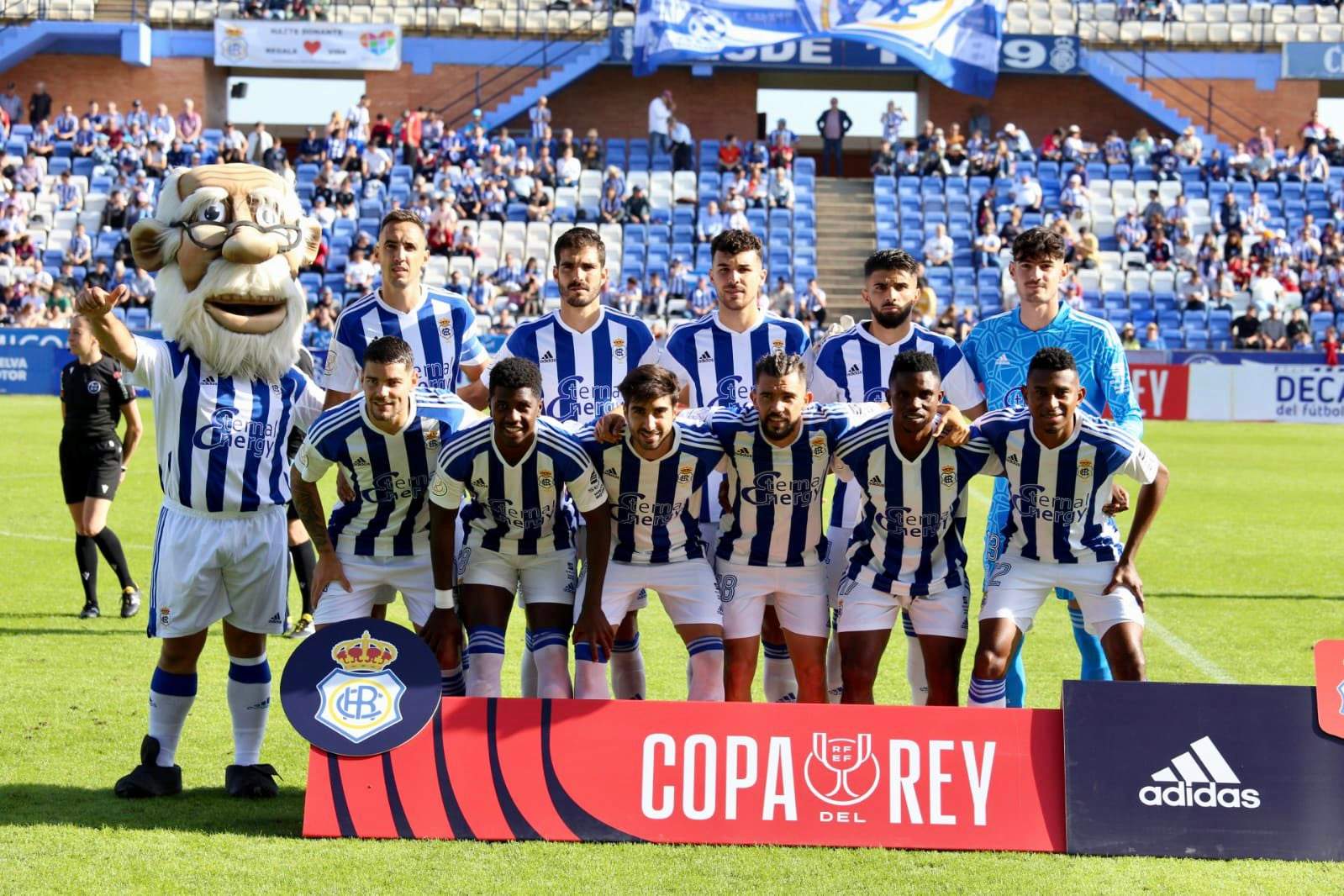 La alineación el Recre, mezcla e suplentes y titulares ligueros.