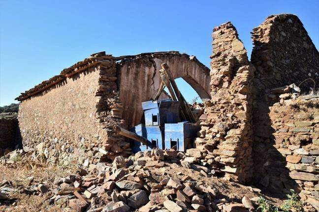 Ermita de San Salvador, en las inmediaciones de Zufre, abandonada
