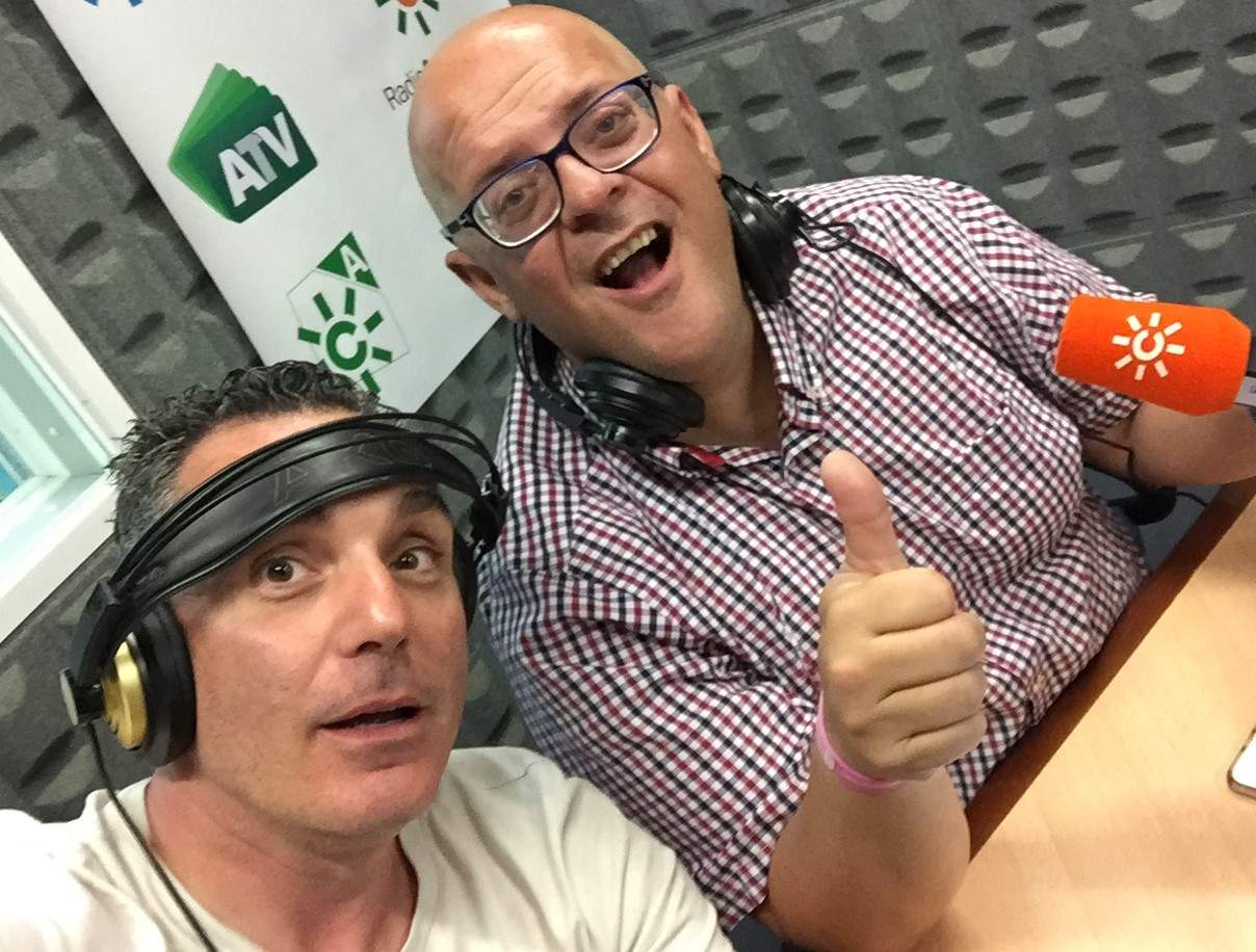 Con su compañero Manolo