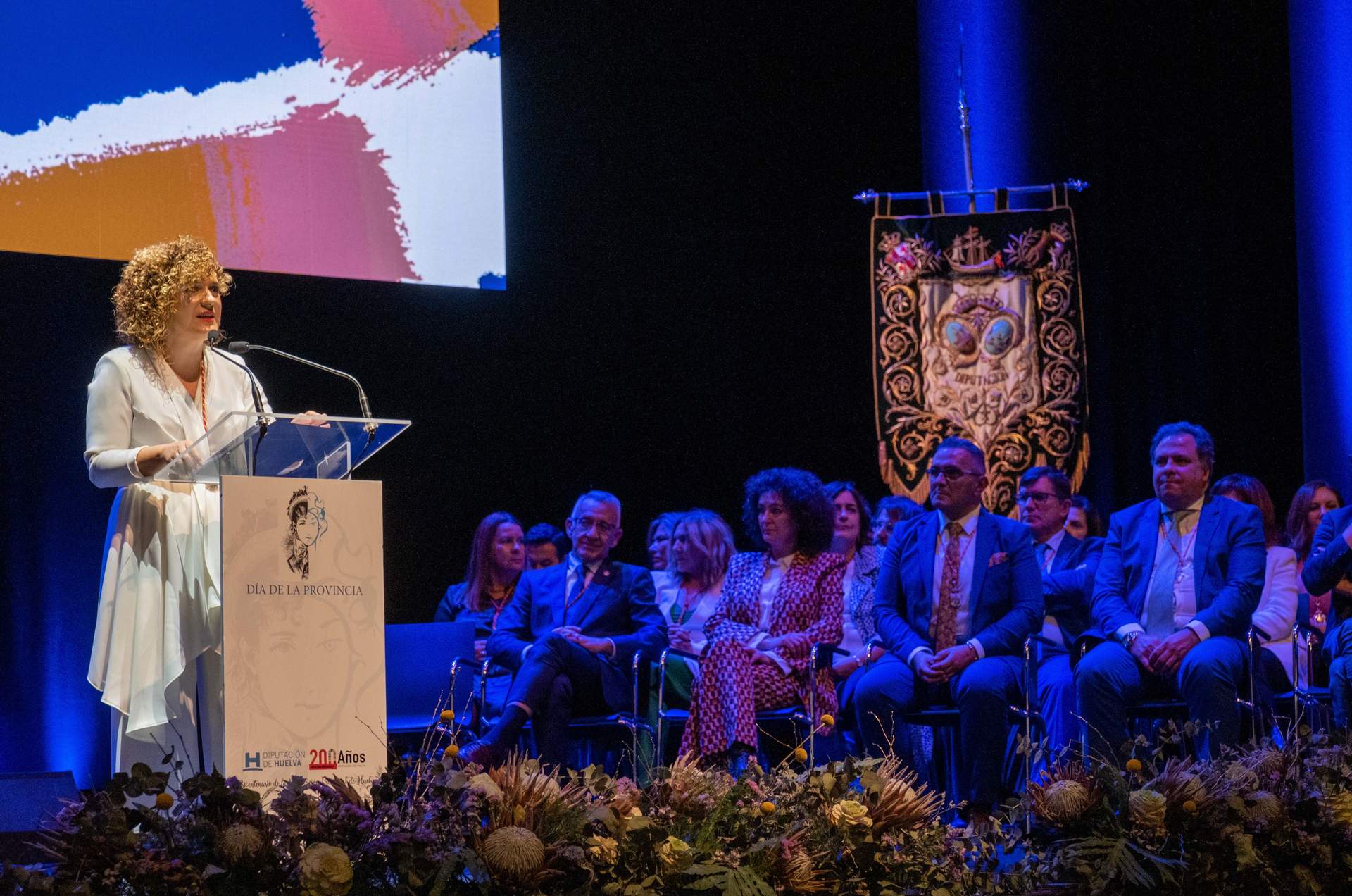 La presidenta María Eugenia Limón en el acto de entrega de las Medallas de Oro de la Provincia
