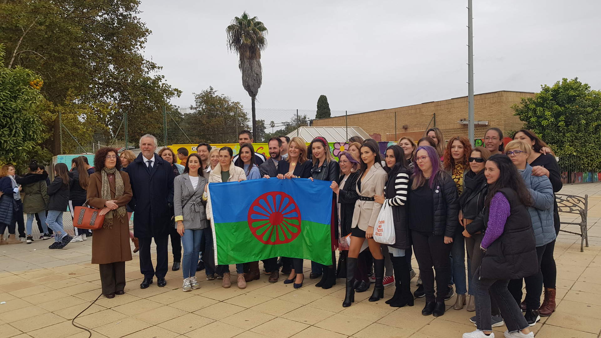 Asistentes al acto de reivindicación.