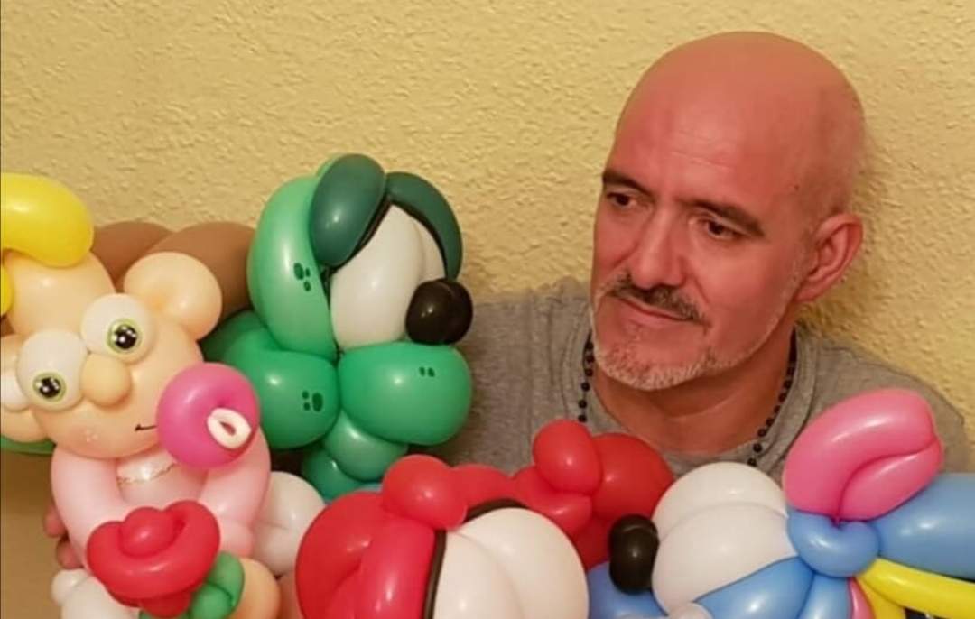 Como hacer a Mario Bros con globos/How to make a Mario Bros balloon  (Globofexia) 