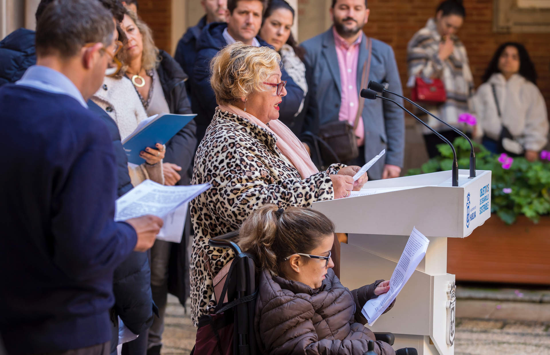 Reclaman apoyo de las instituciones desde el Ayuntamiento de Huelva