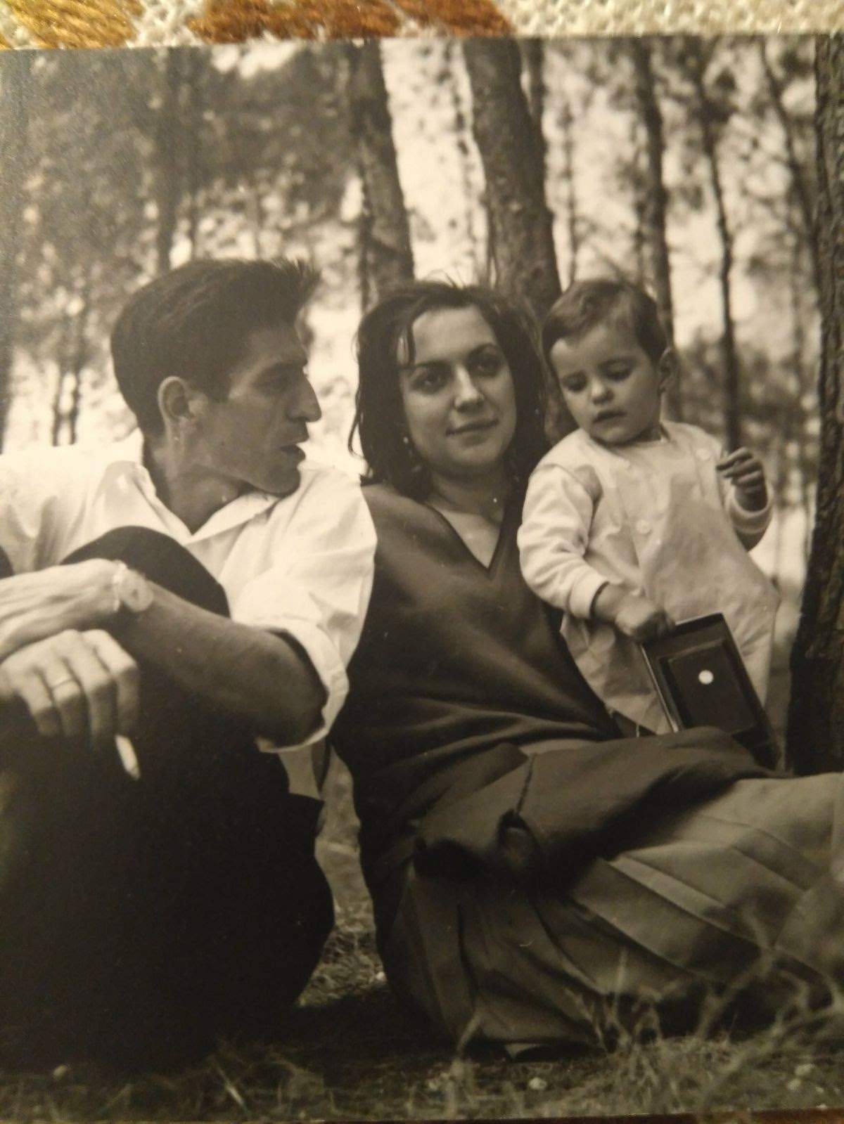 CON SUS PADRES
