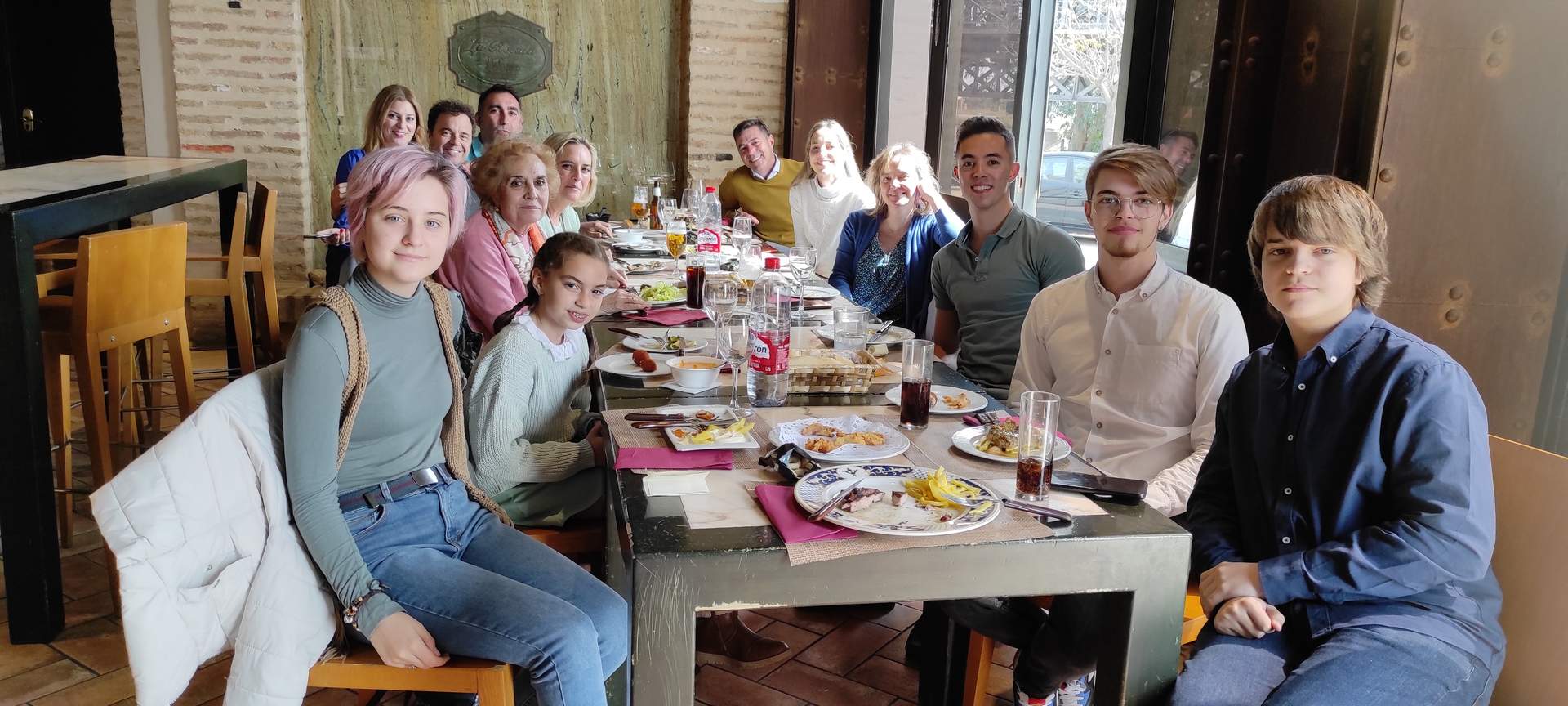 TODA MI FAMILIA