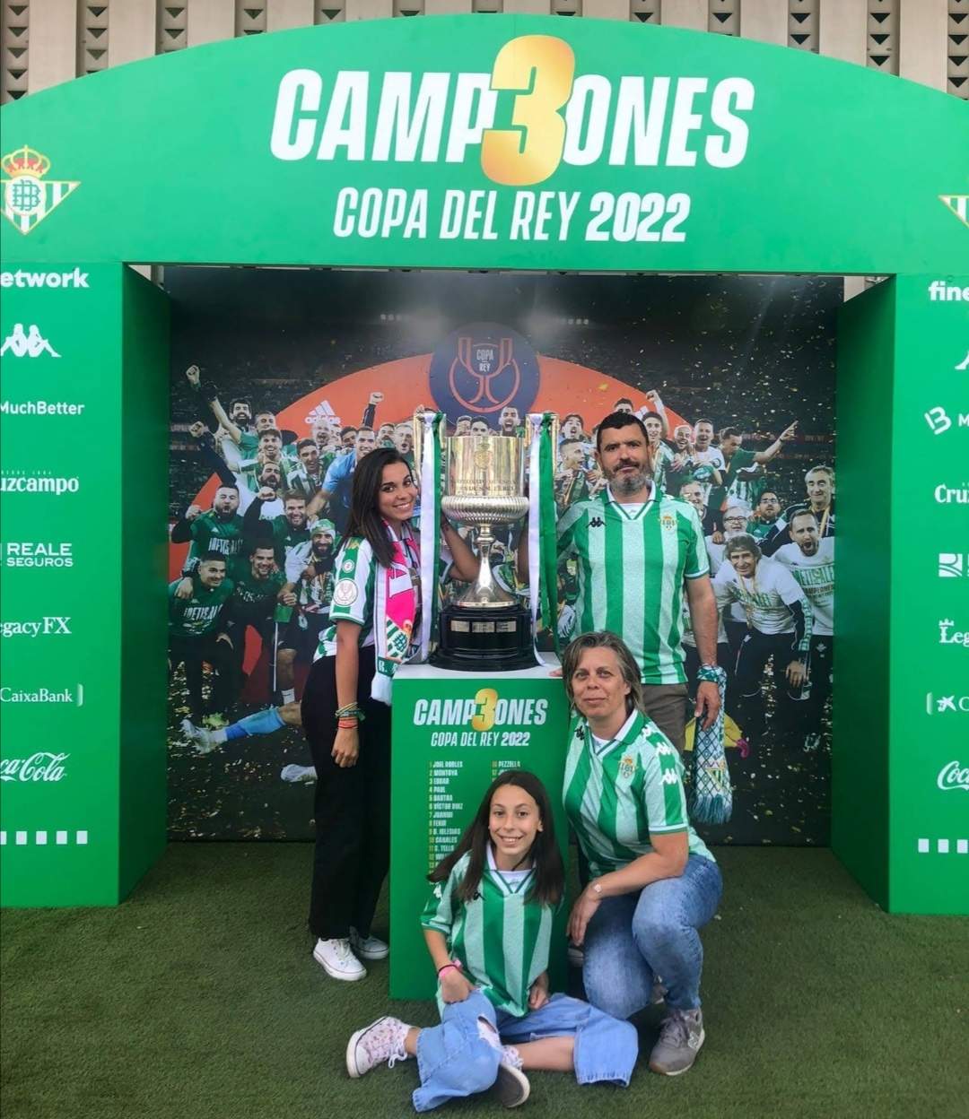 José María Ramírez junto a su familia