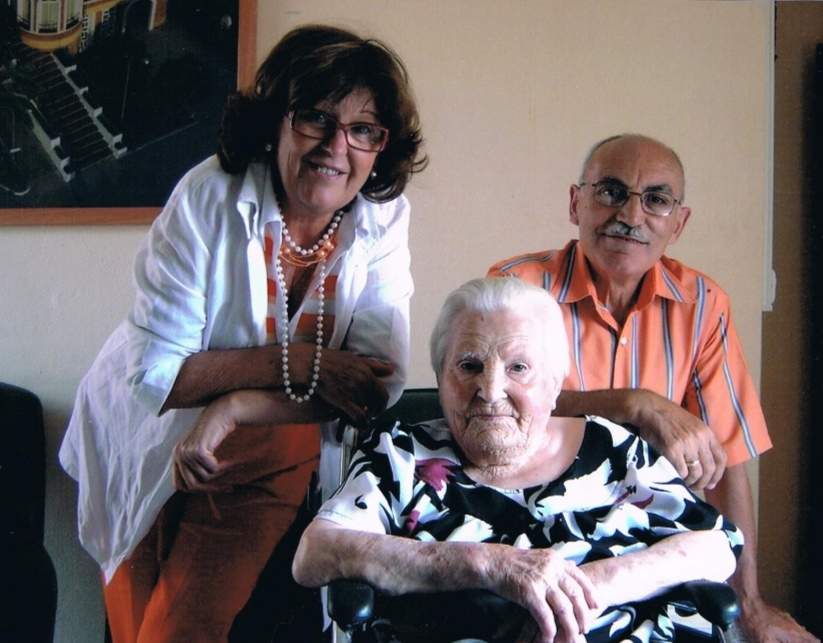 Paco Llonis junto a su familia