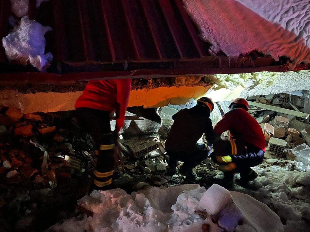 Trabajo de los Bomberos de Huelva dentro de la unidad internacional de rescate