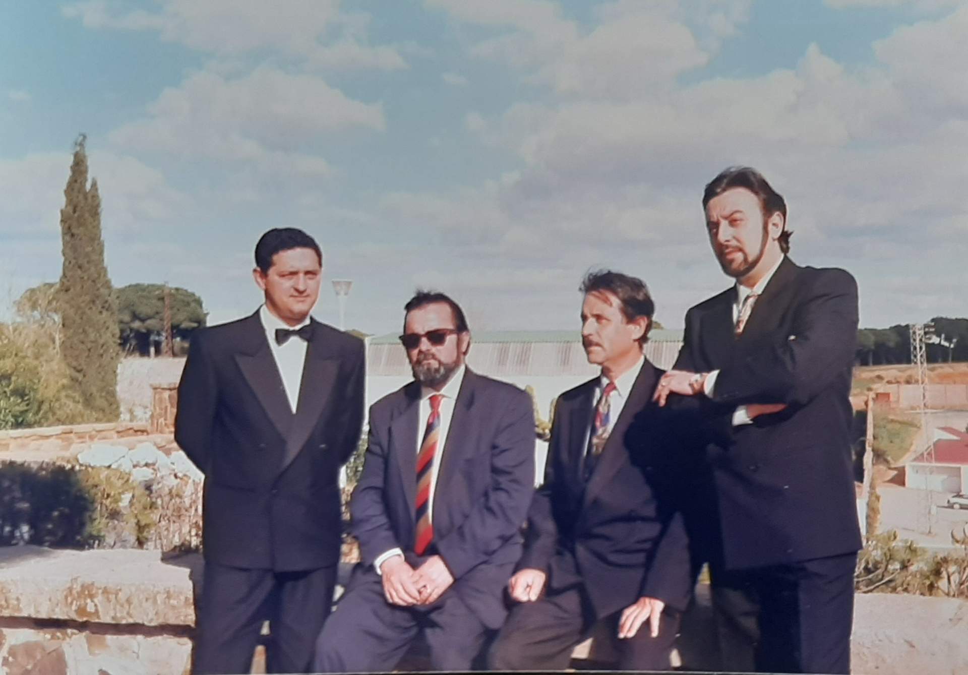 COMPONENTES DEL GRUPO ESENCIA