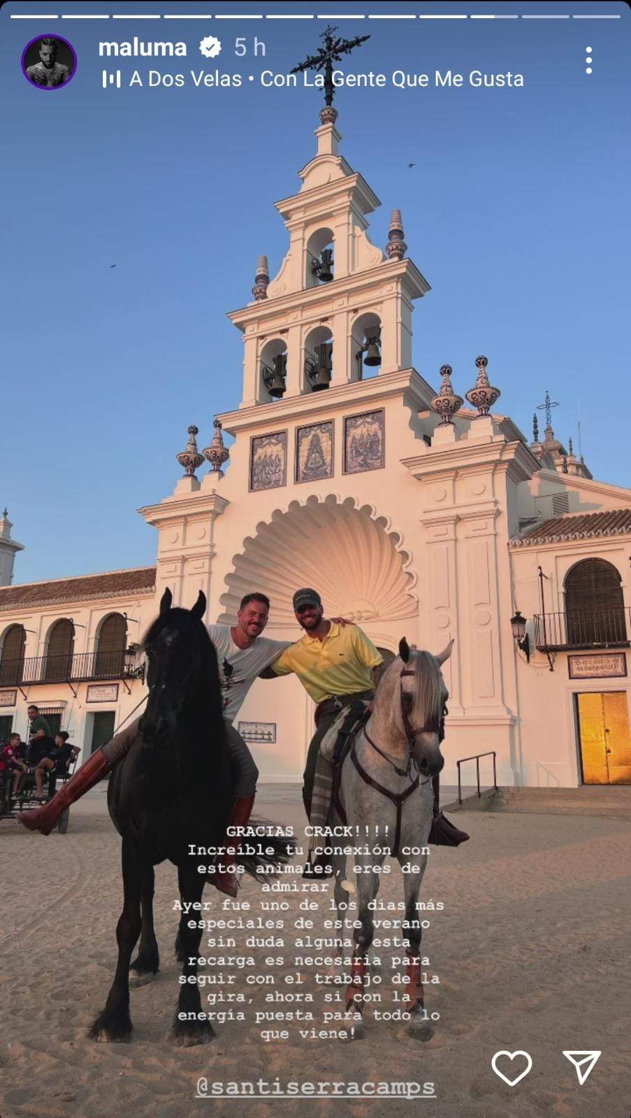 Delante del santuario