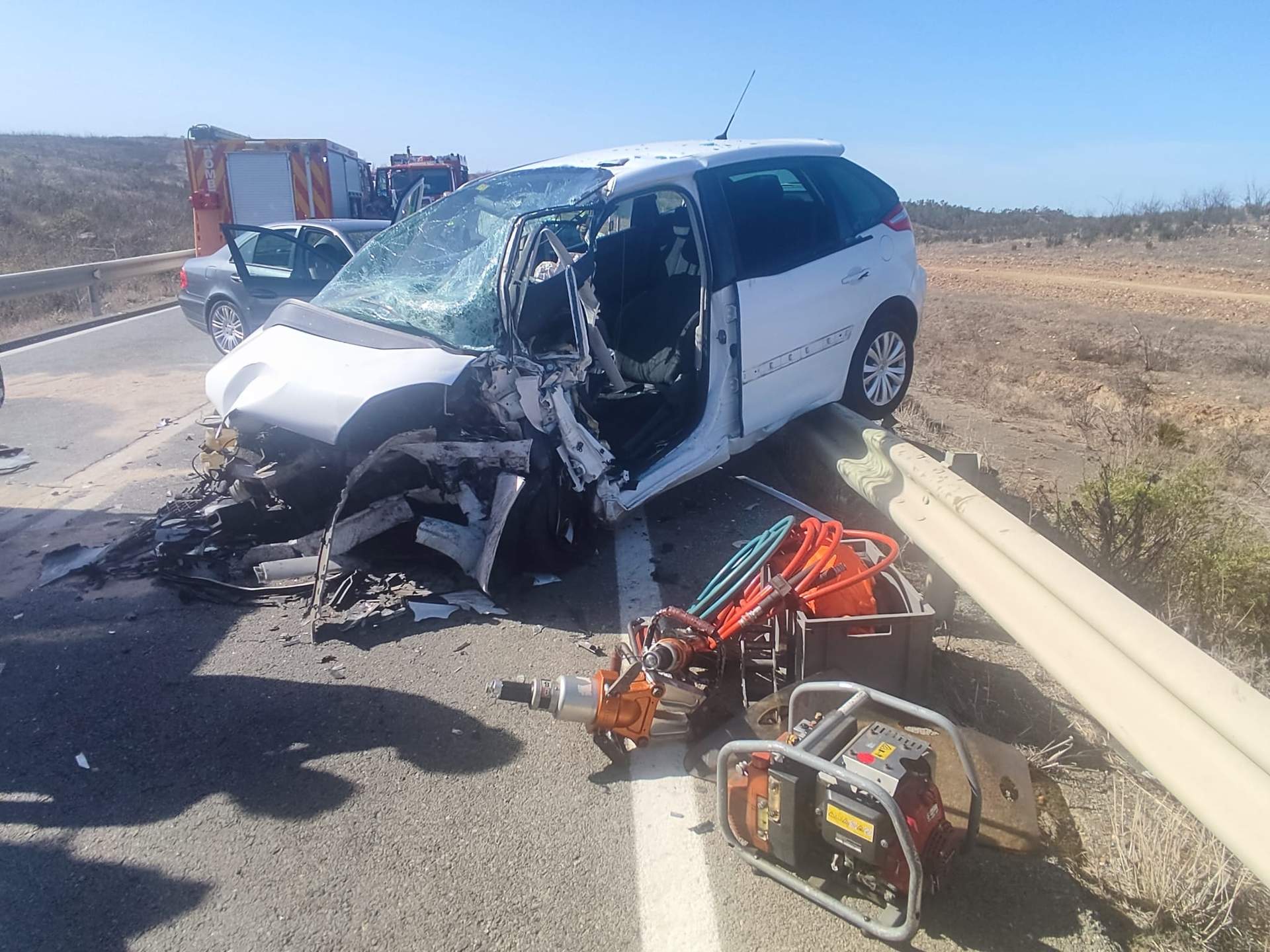 Uno de los vehículos accidentados