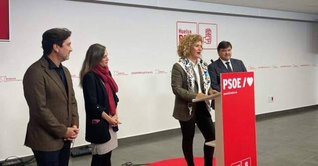 María Eugenia Limón, junto a parlamentari@s socialistas