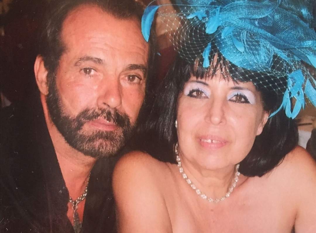 Con su esposa