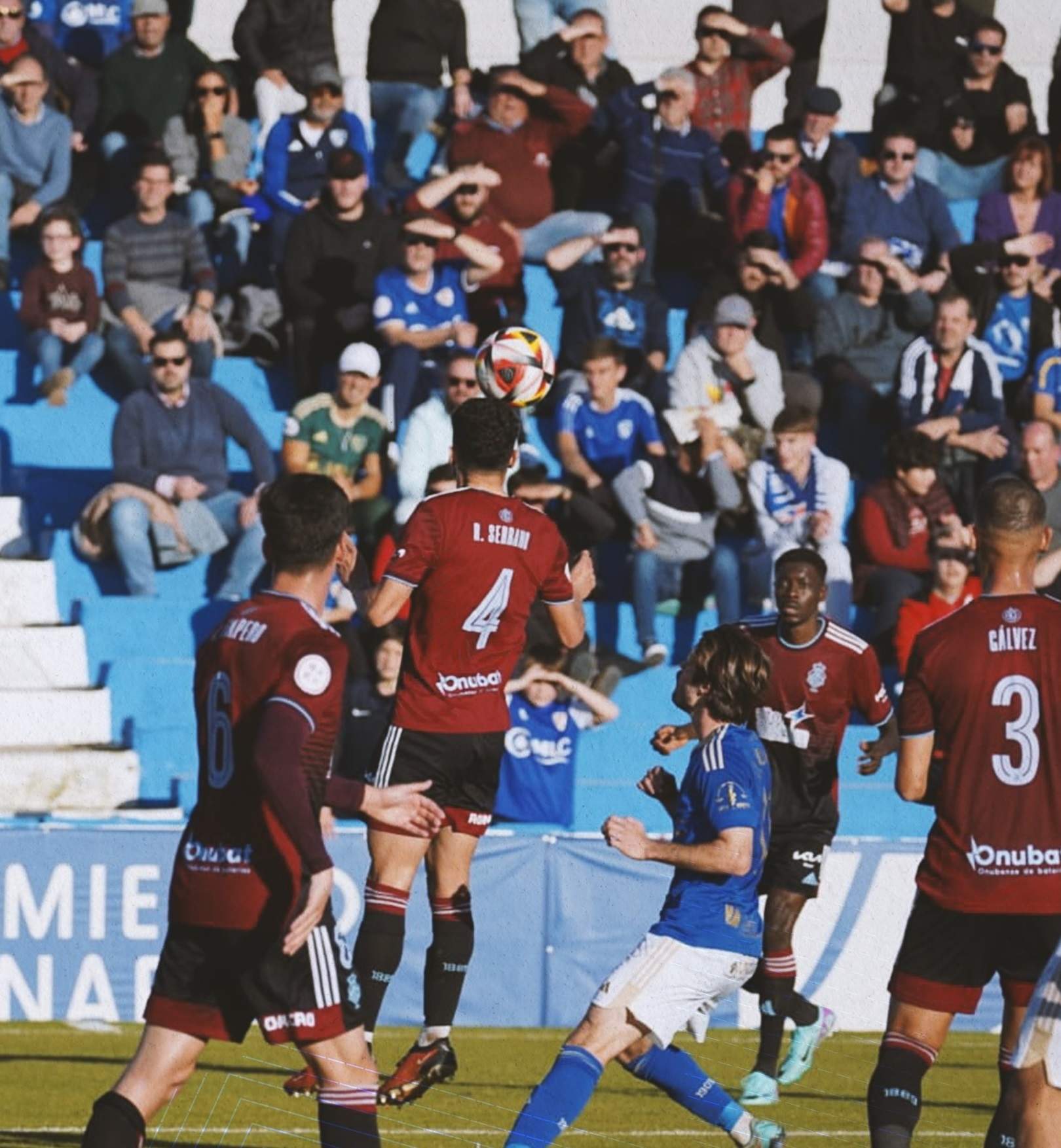 El Recre se crece en Linares.
