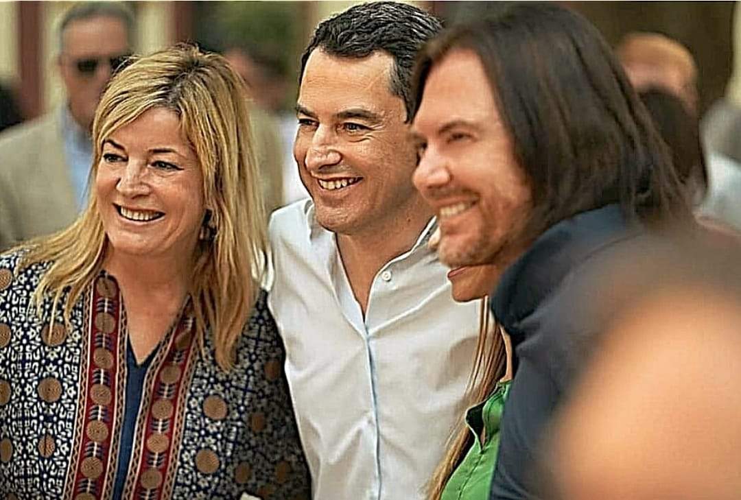 Con Juanma Moreno y Pilar Miranda