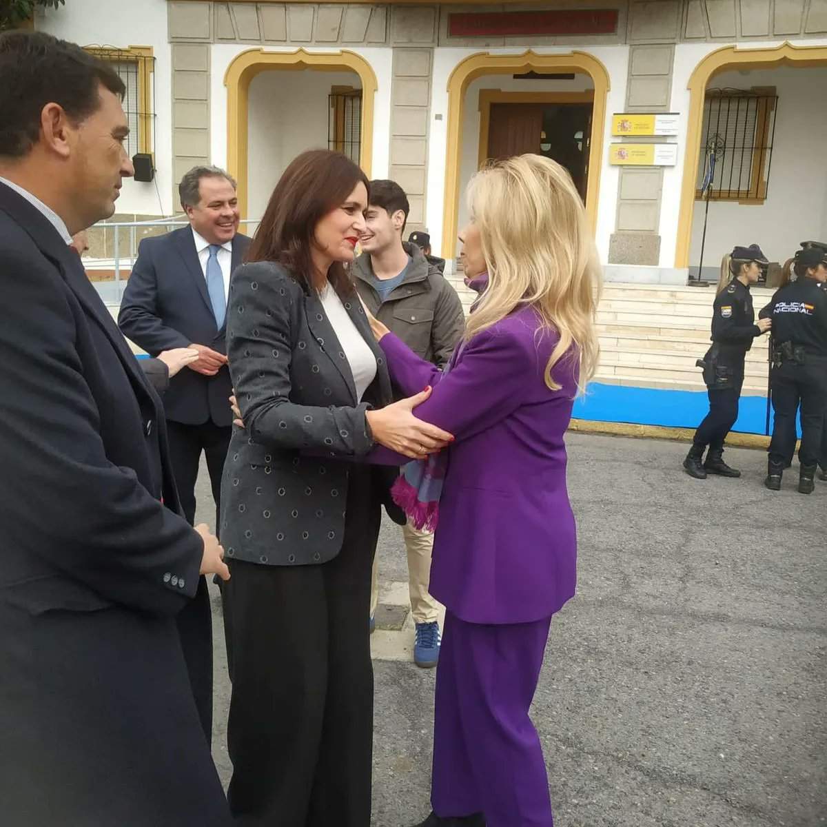 Saludo de la diputada a la nueva Subdelegada, María JOsé Rico