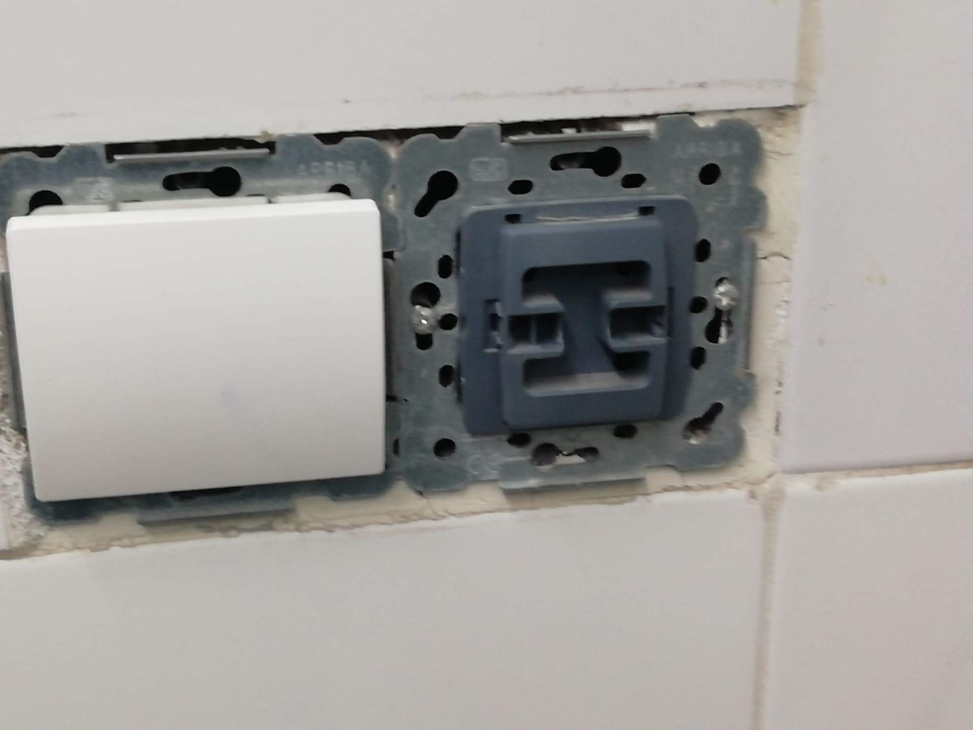 Enchufes sin protección