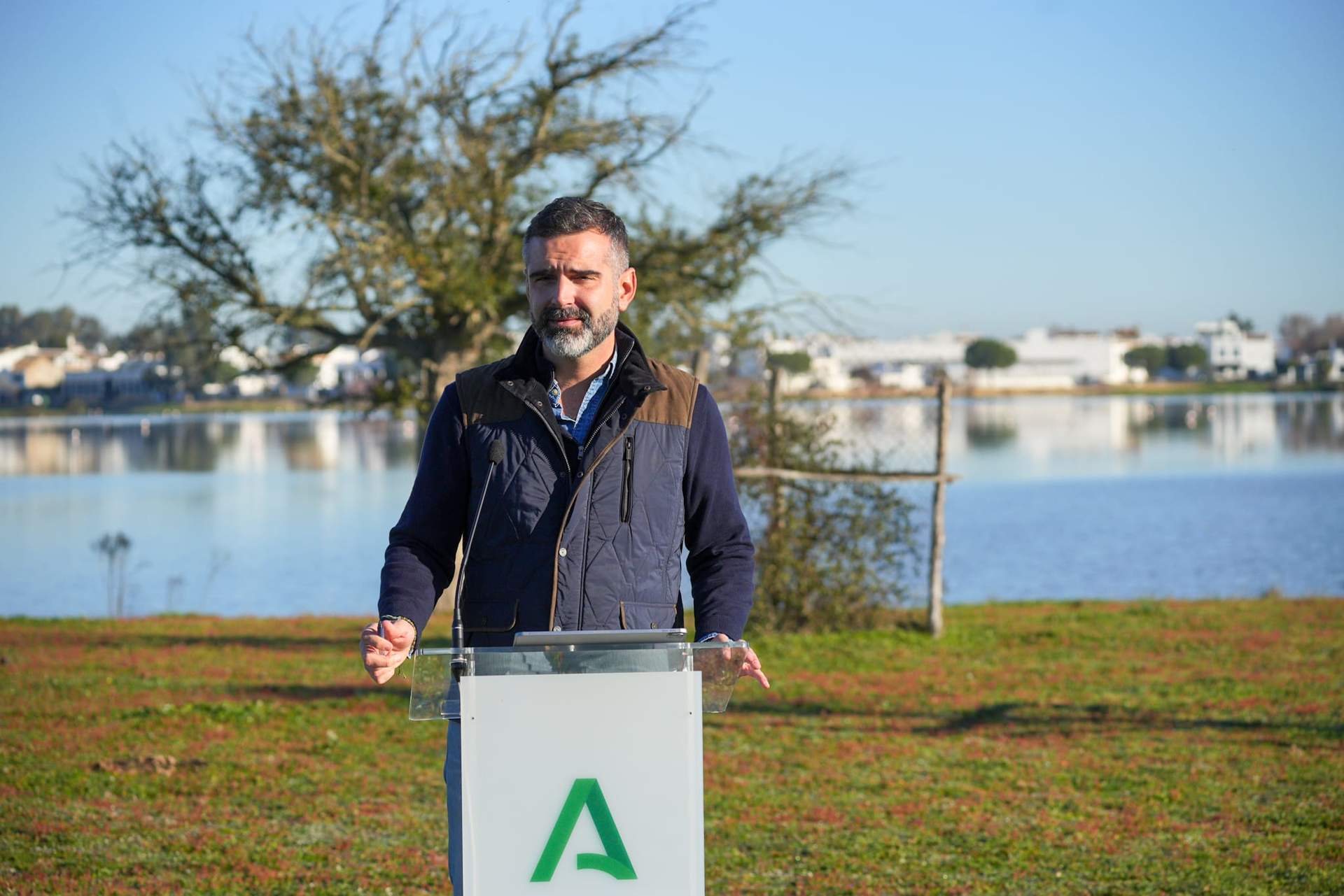 Anuncio de ayudas del consejero en Doñana