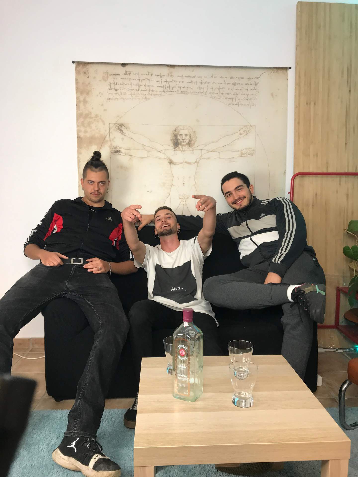 Con sus amigos Ale y Mario