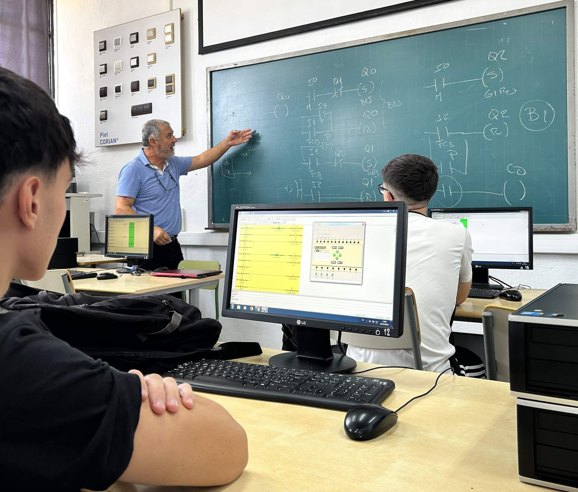 Una clase en el SAFA