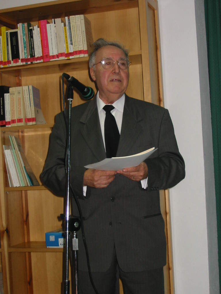Odón Betanzos en un acto