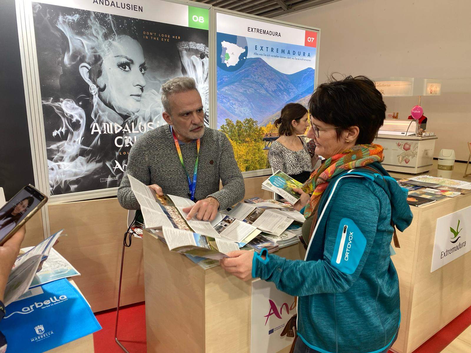 Muestra informativa en la Feria