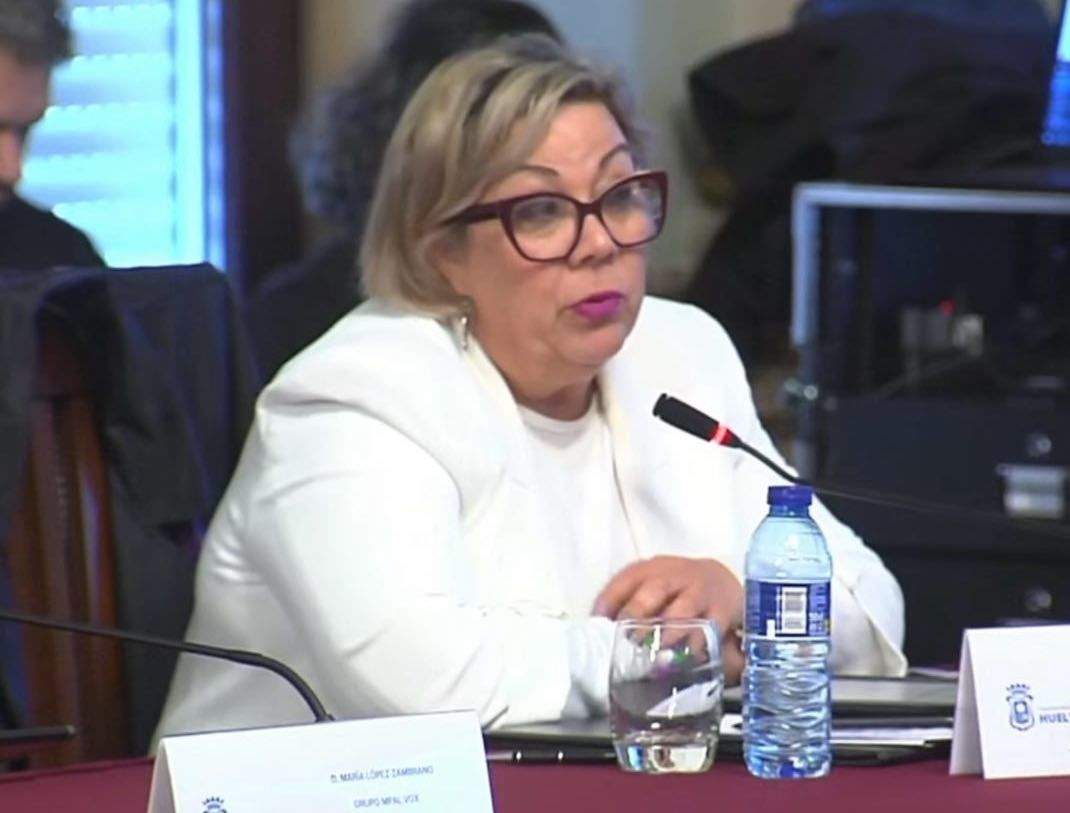 Mónica Rossi en el pleno