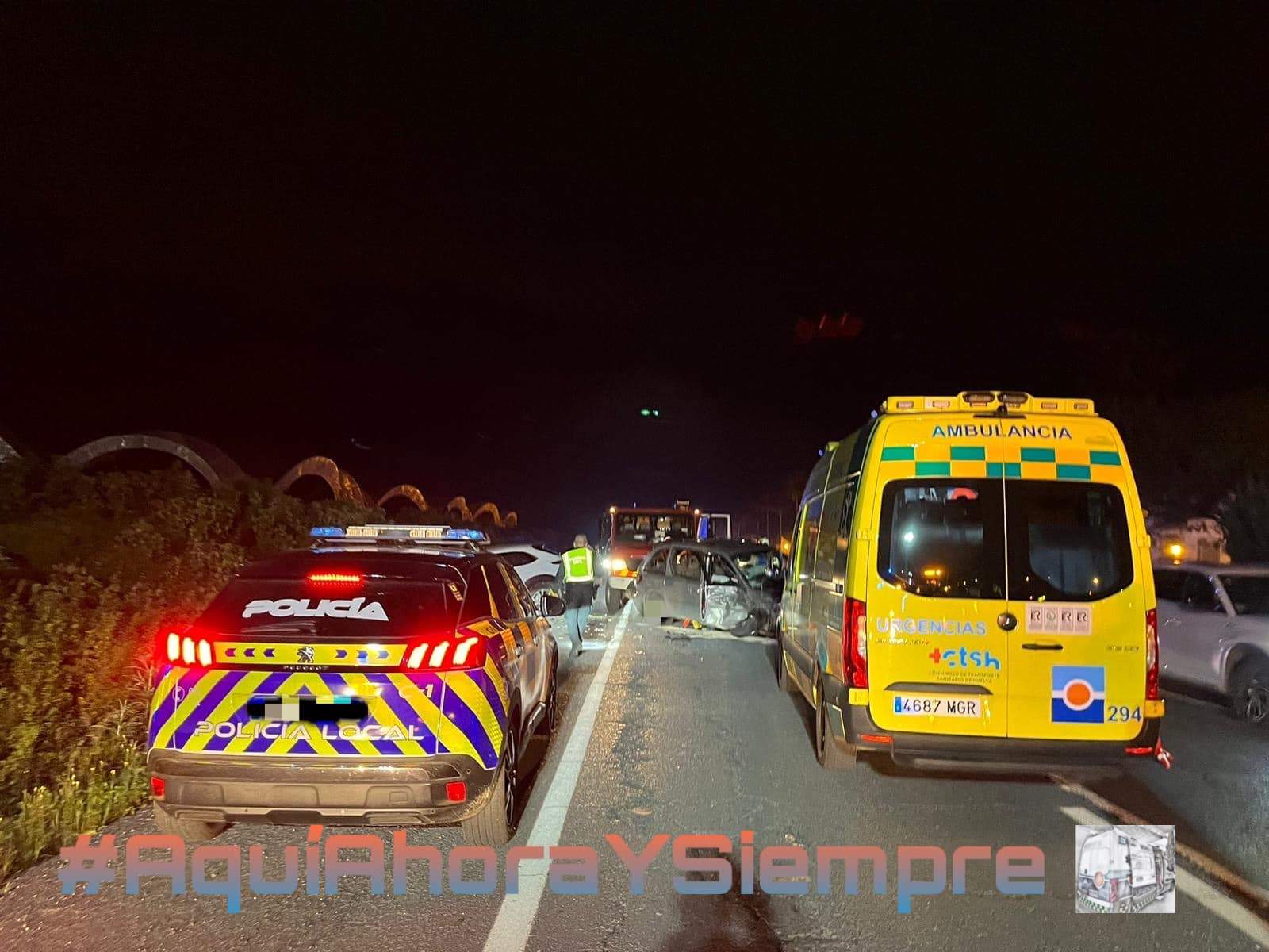 Medios sanitarios y policiales desplegados en la zona