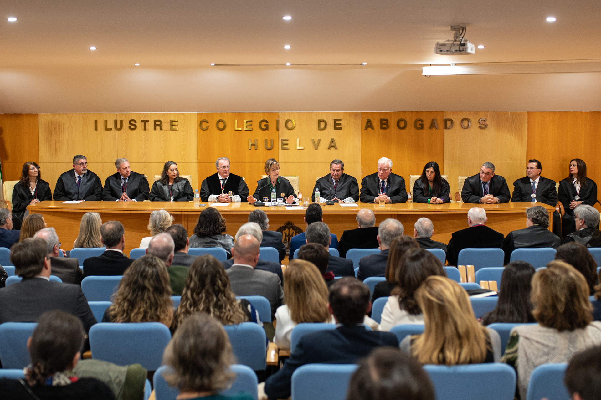 Asistentes al acto del ICA Huelva