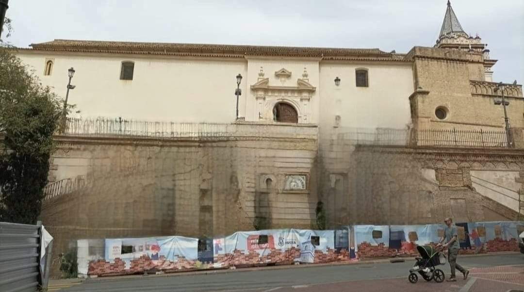 Foto retocada sin cipreses